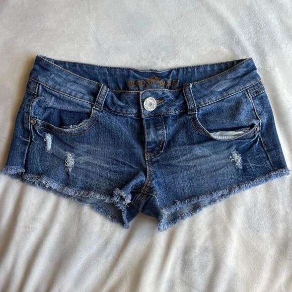 Vintage Y2K indie grunge Almost Famous blue denim low rise shorts size 11 - Picture 1 of 8